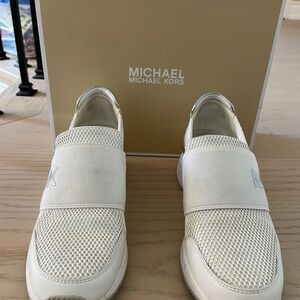 Michael Kors Shoes - Size 5.5